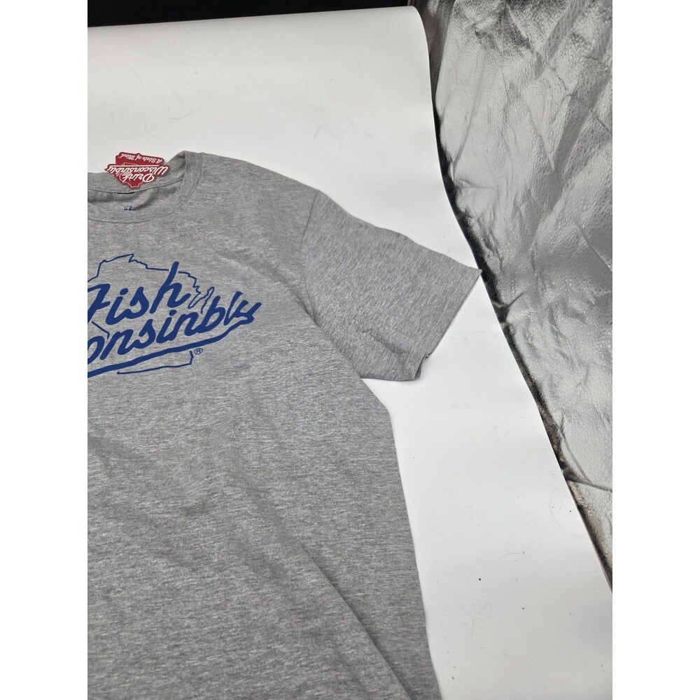 Fish Wisconsibly Humourous Wisconsin Fishing Gray T Shirt Size XL - Picture 7 of 13